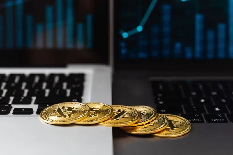 Hedge the House: How DeFi Protocols Are Changing the Game for American Crypto Bettors